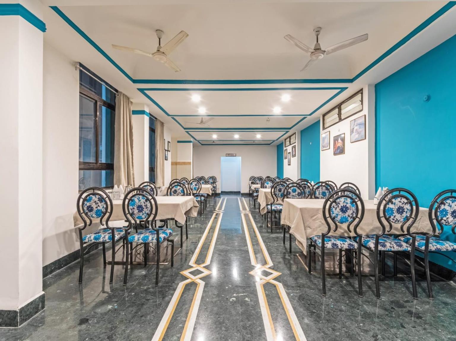 Hotel Indore Palace - Feel At Home Sirdi Kültér fotó